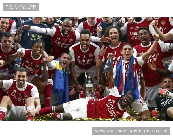 曼城决赛对阵阿森纳，四冠争夺战激烈上演